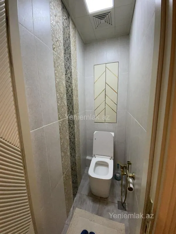 Satılır 5 otaqlı köhnə tikili 120 m²