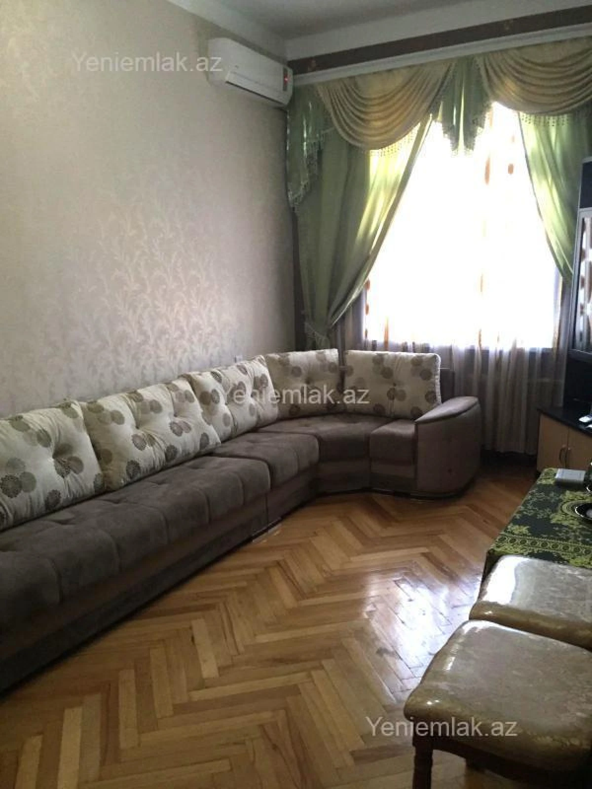 Satılır 2 otaqlı köhnə tikili 60 m²