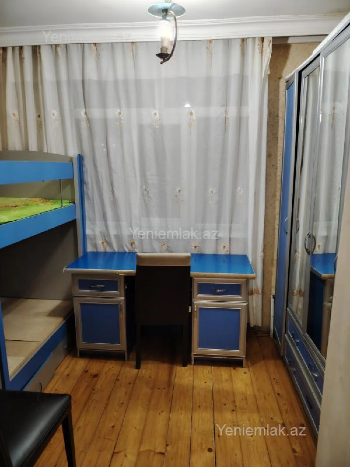 Satılır 2 otaqlı köhnə tikili 45 m²