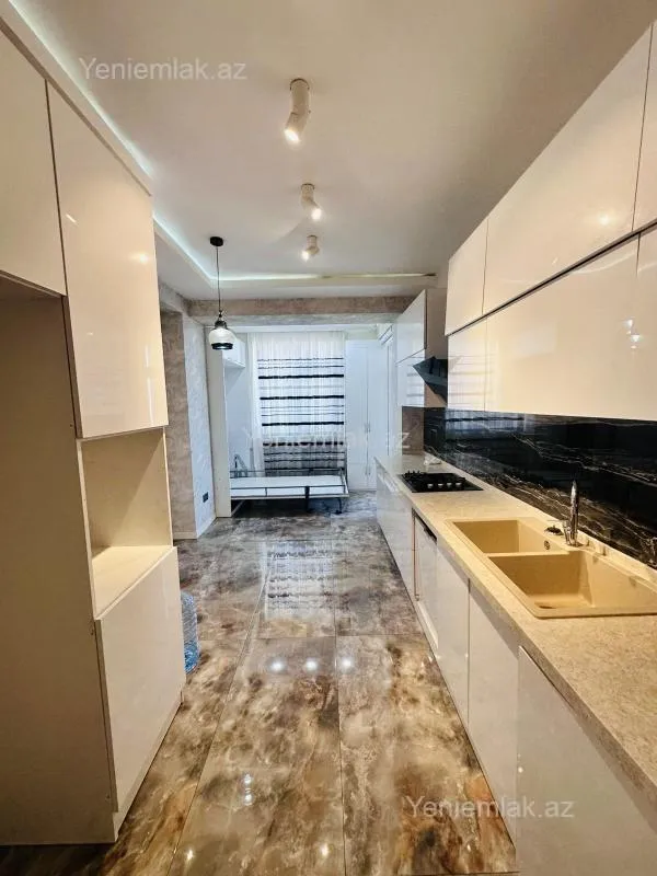 Satılır 2 otaqlı yeni tikili 106 m²