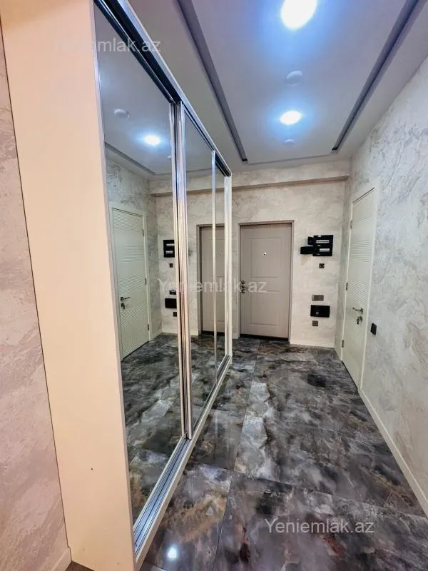 Satılır 2 otaqlı yeni tikili 106 m²