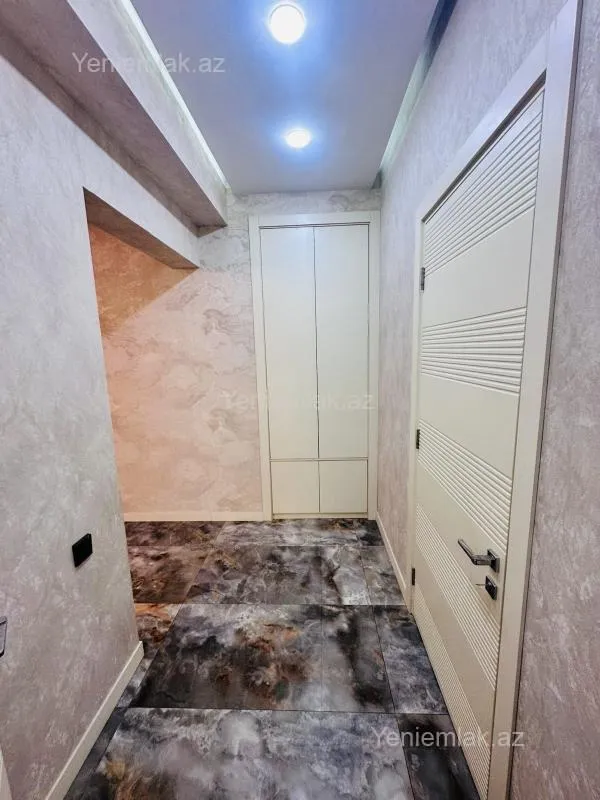 Satılır 2 otaqlı yeni tikili 106 m²