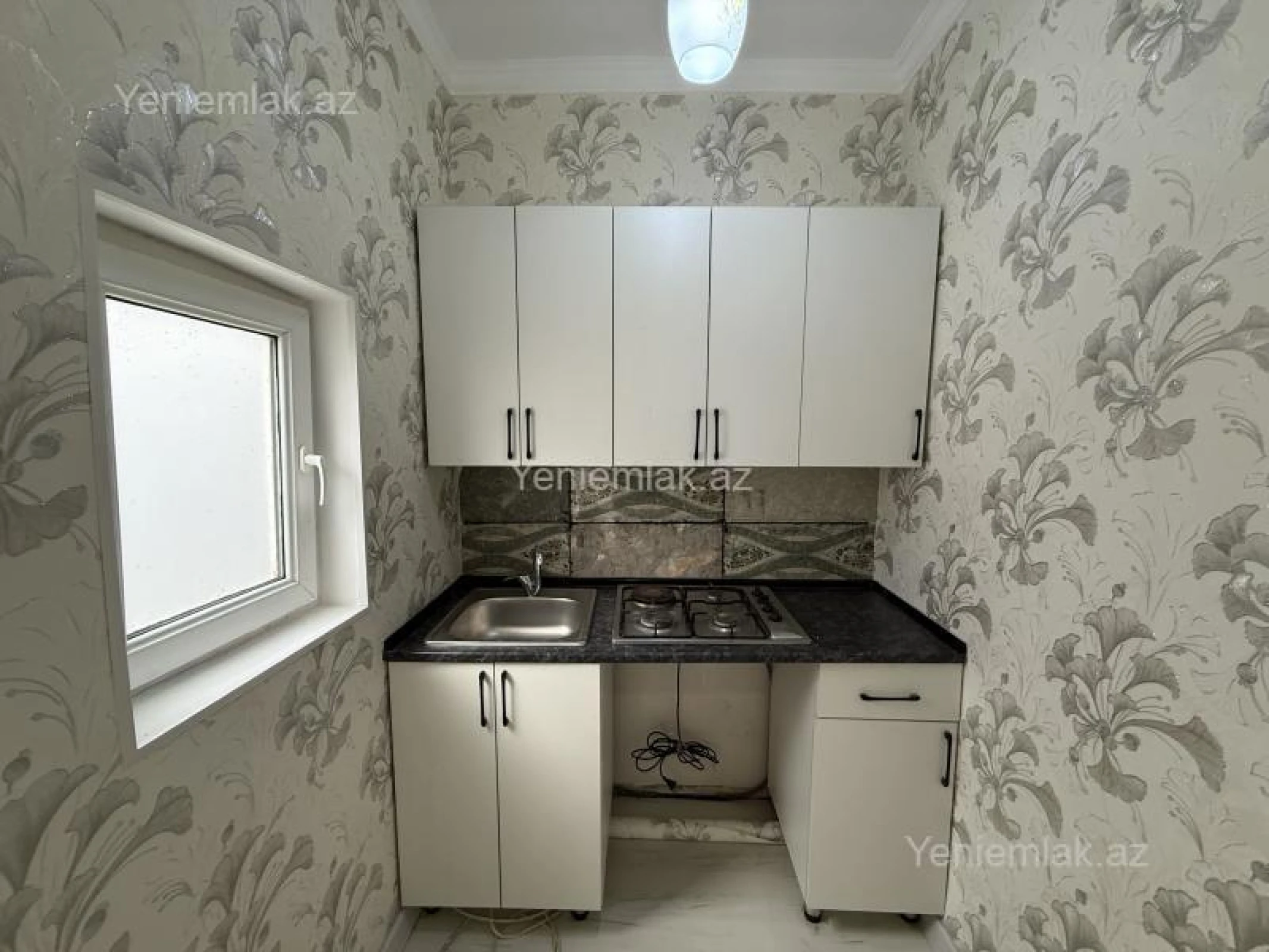 Satılır 2 otaqlı həyət evi 65 m²