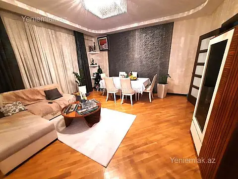 Satılır 3 otaqlı yeni tikili 82 m²