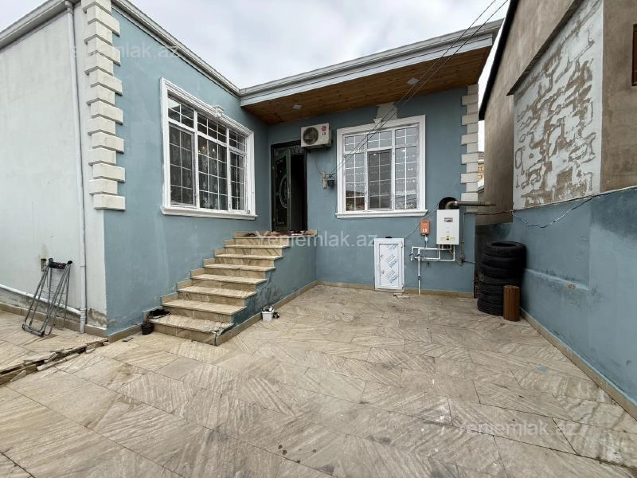 Satılır 4 otaqlı həyət evi 100 m²