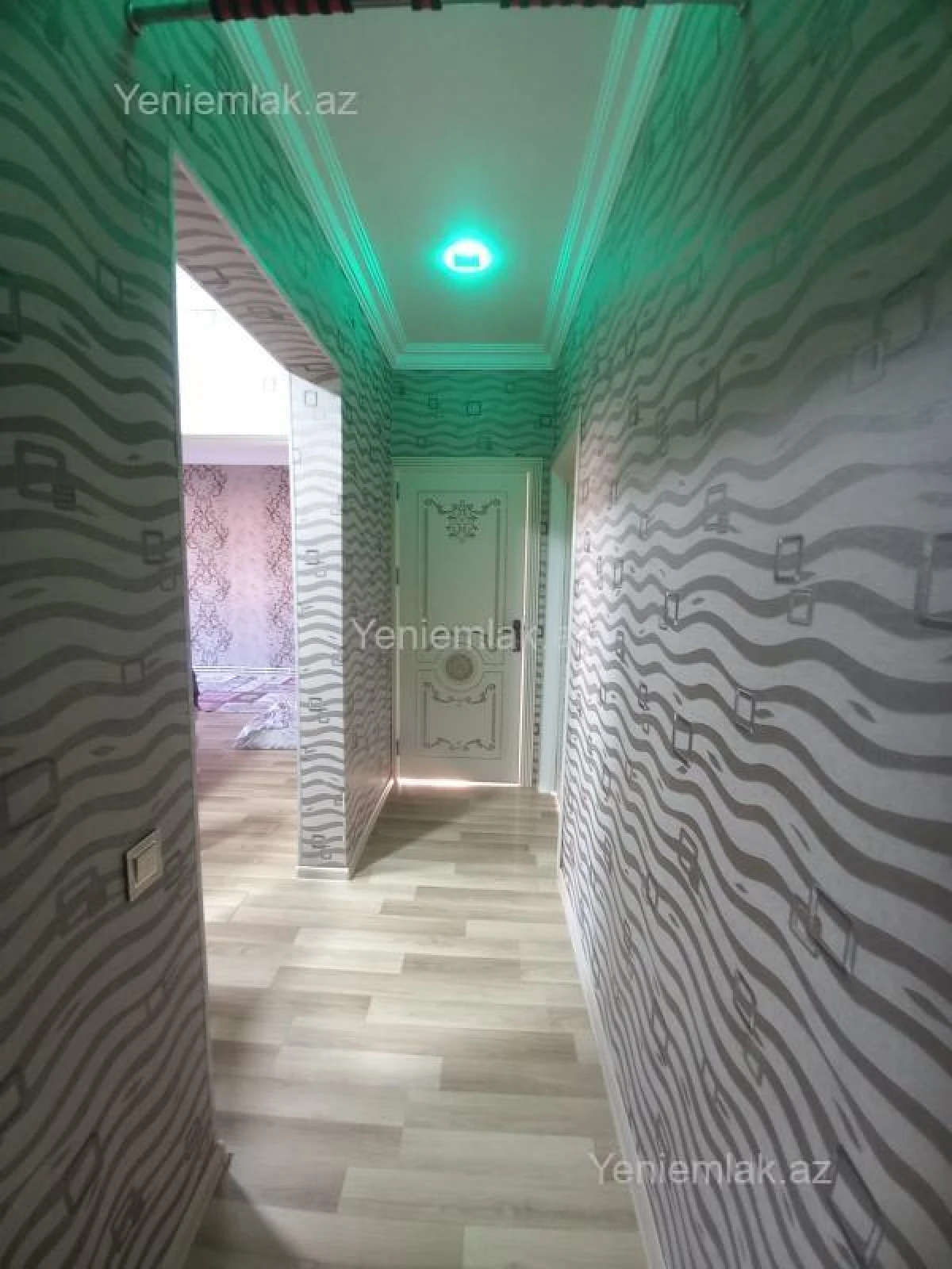 Satılır 3 otaqlı köhnə tikili 68 m²