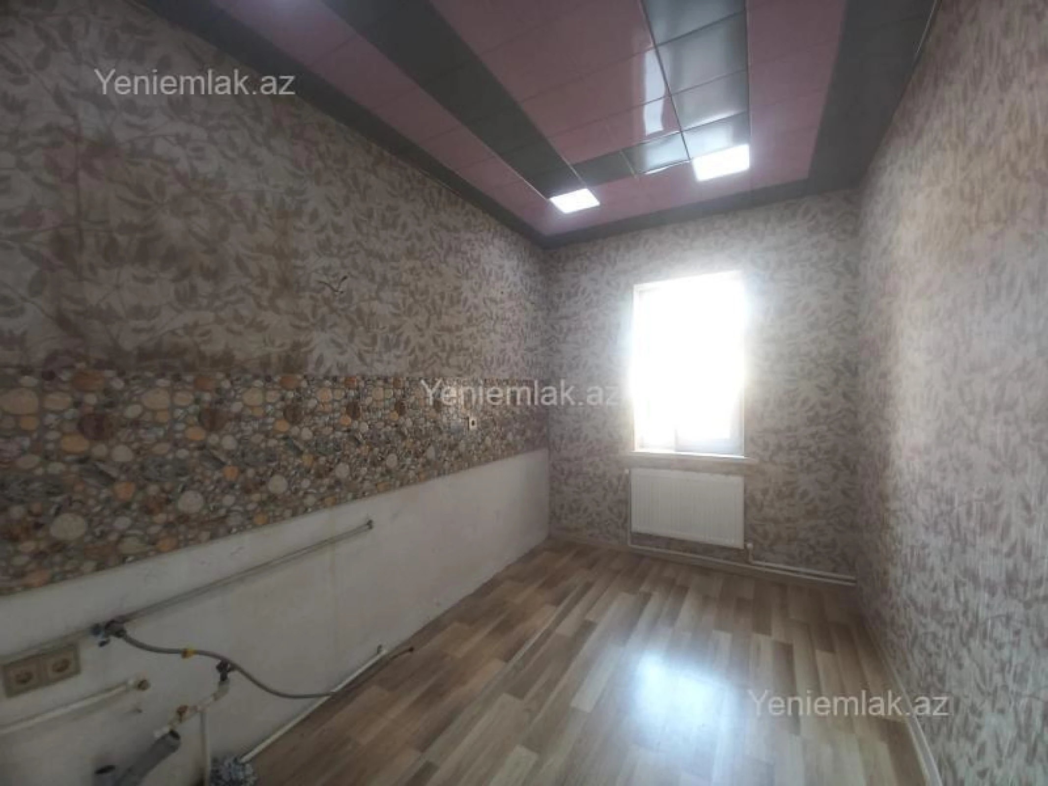 Satılır 3 otaqlı köhnə tikili 68 m²