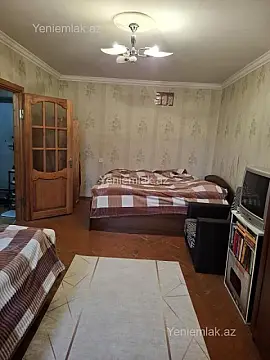 Satılır 1 otaqlı köhnə tikili 35 m²