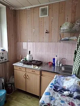 Satılır 1 otaqlı köhnə tikili 35 m²