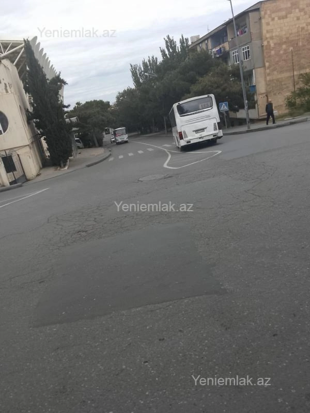 Satılır 2 otaqlı köhnə tikili 50 m²