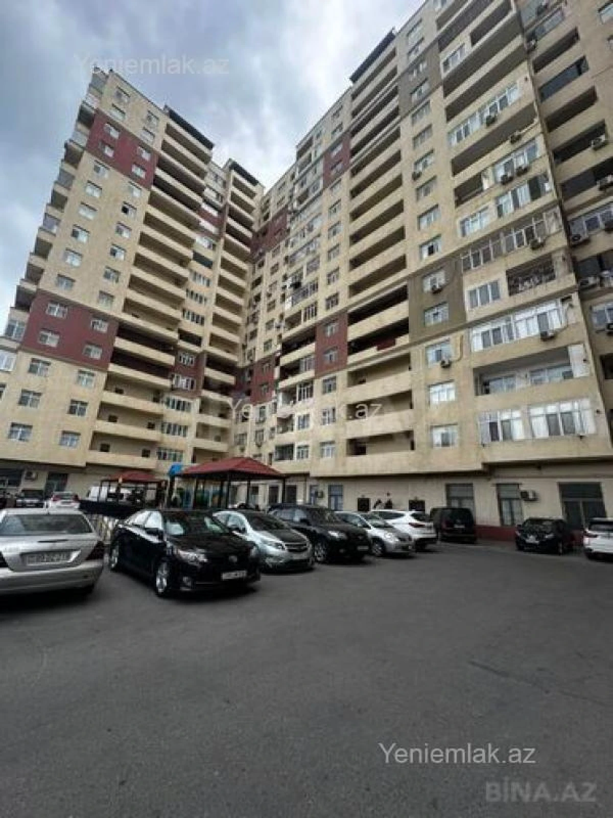 Satılır 3 otaqlı yeni tikili 155 m²