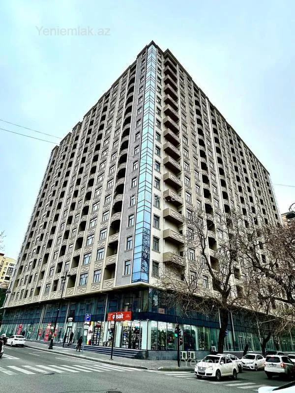 Satılır 3 otaqlı yeni tikili 100 m²