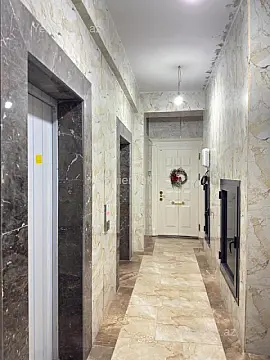 Satılır 3 otaqlı yeni tikili 100 m²