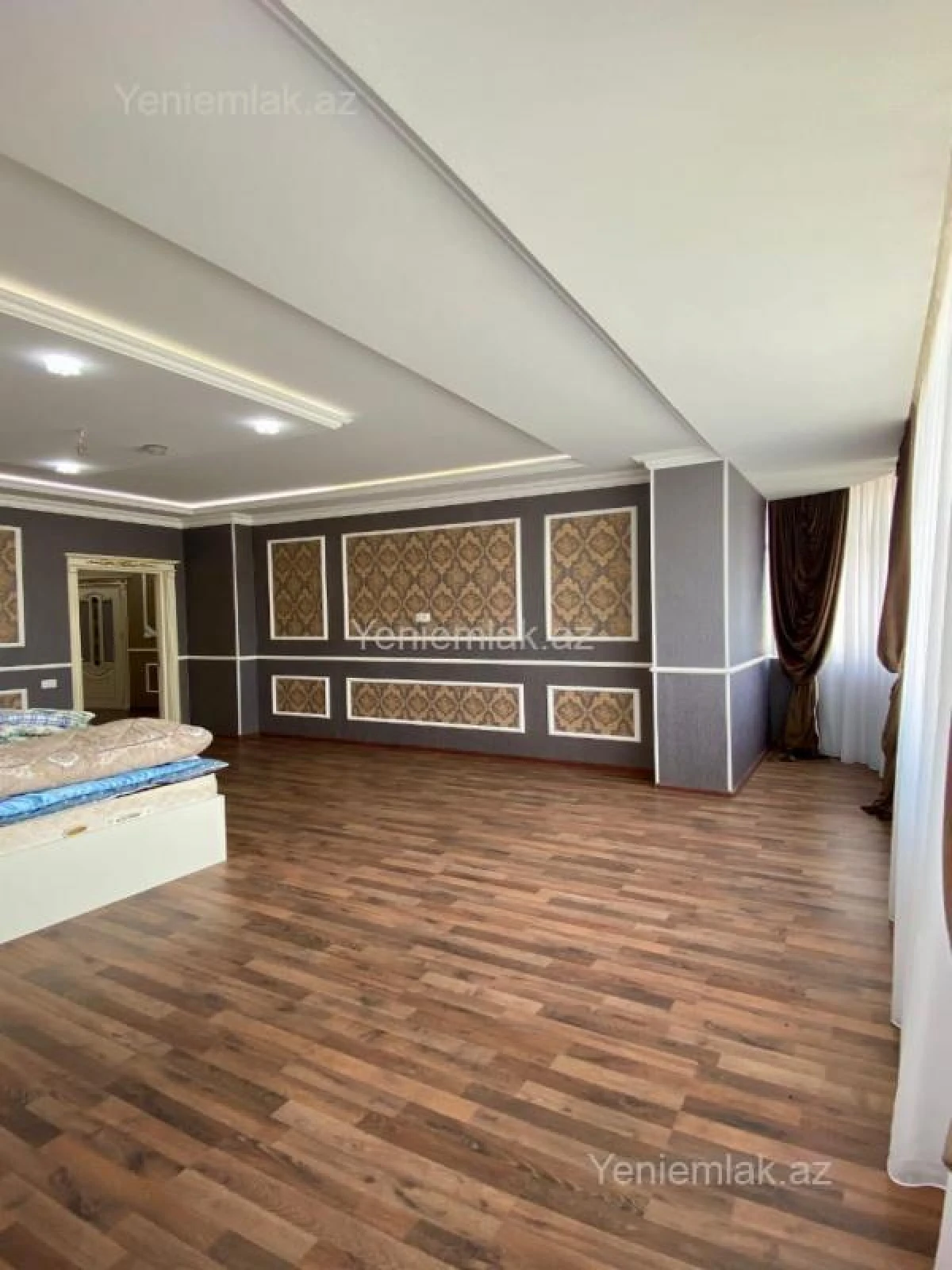 Satılır 5 otaqlı yeni tikili 300 m²