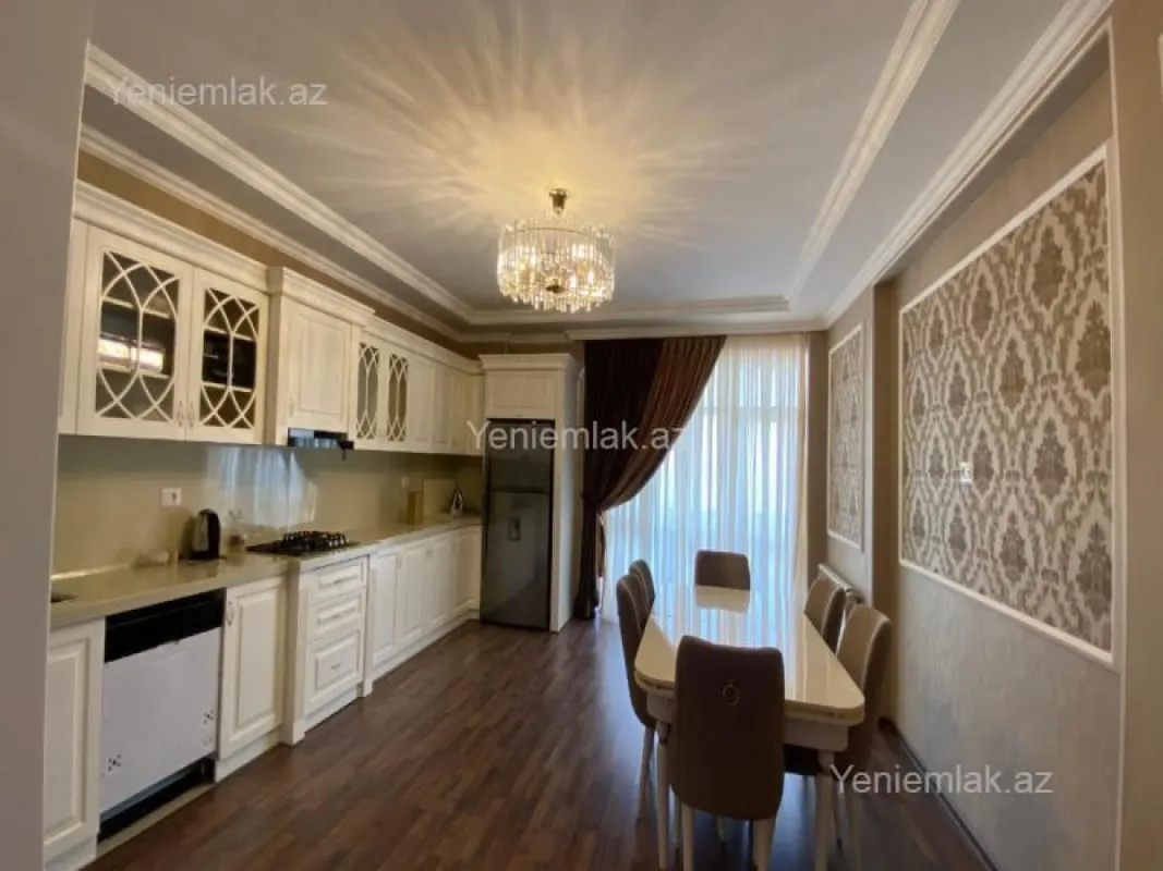 Satılır 5 otaqlı yeni tikili 300 m²