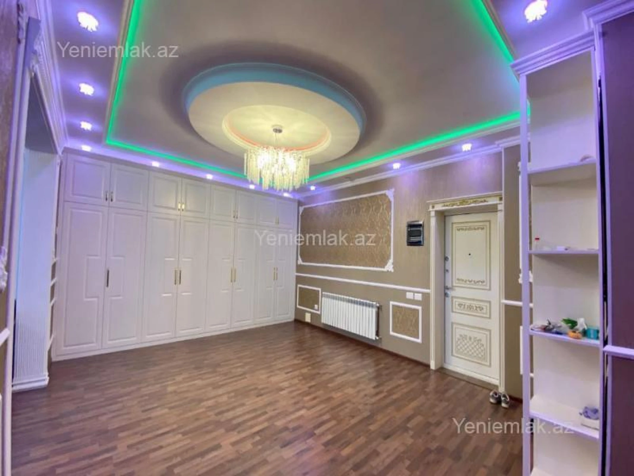 Satılır 5 otaqlı yeni tikili 300 m²