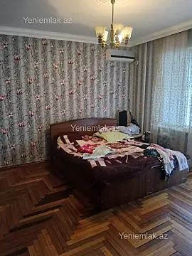 Satılır 3 otaqlı köhnə tikili 90 m²