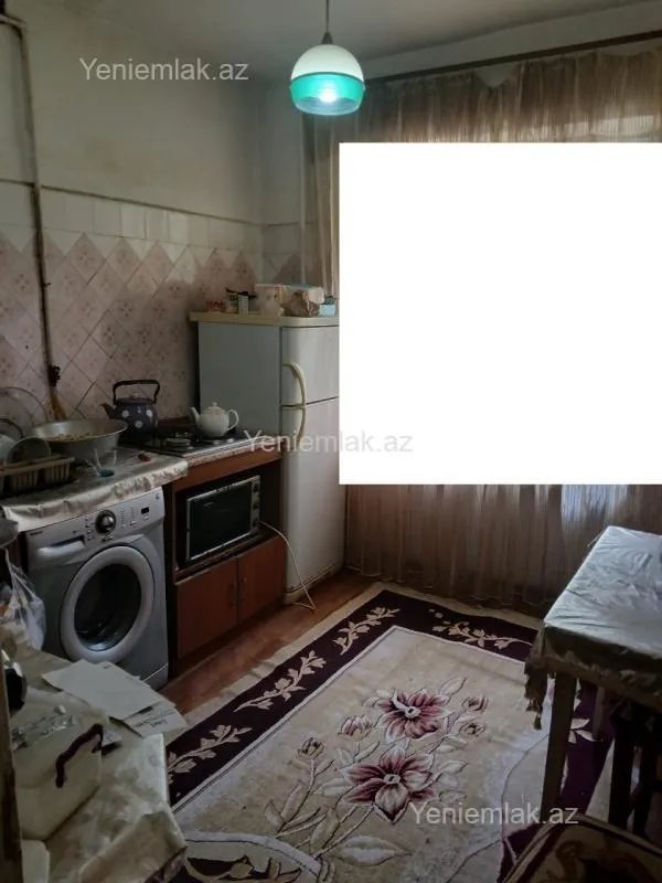 Satılır 3 otaqlı köhnə tikili 90 m²