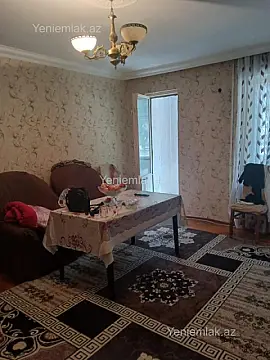 Satılır 3 otaqlı köhnə tikili 90 m²
