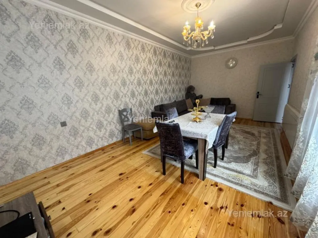 Satılır 4 otaqlı həyət evi 120 m²