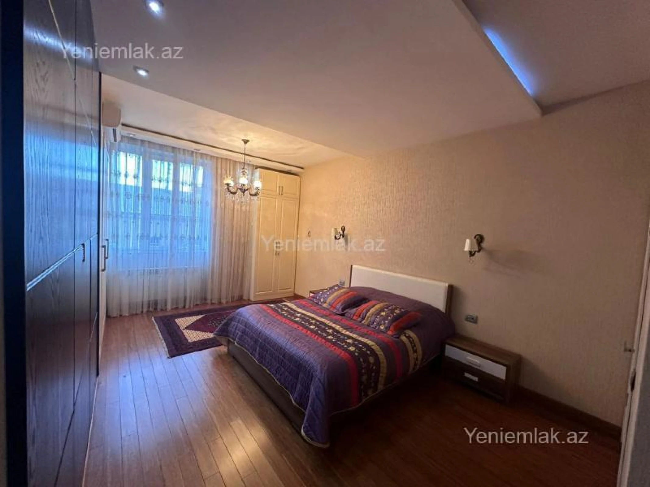 Satılır 4 otaqlı yeni tikili 180 m²