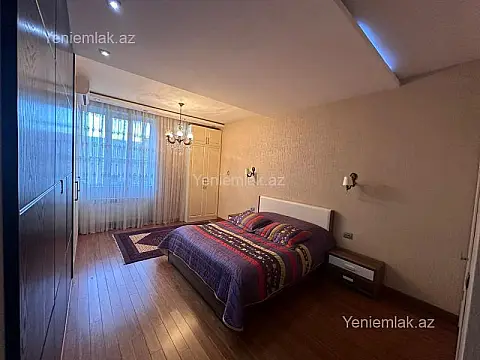 Satılır 4 otaqlı yeni tikili 180 m²