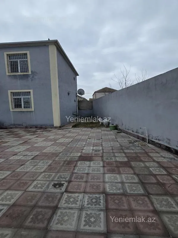 Satılır 4 otaqlı həyət evi 120 m²