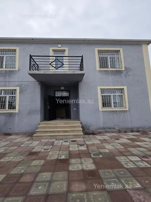 Satılır 4 otaqlı həyət evi 120 m²