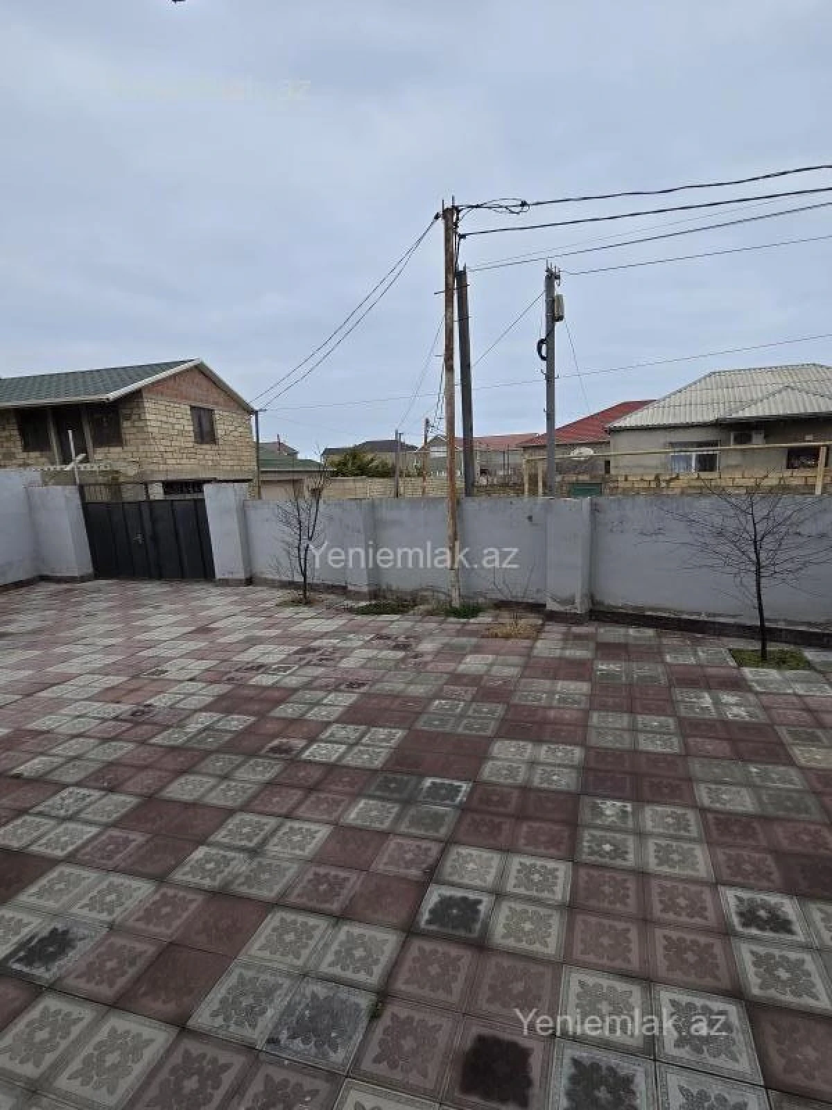 Satılır 4 otaqlı həyət evi 120 m²