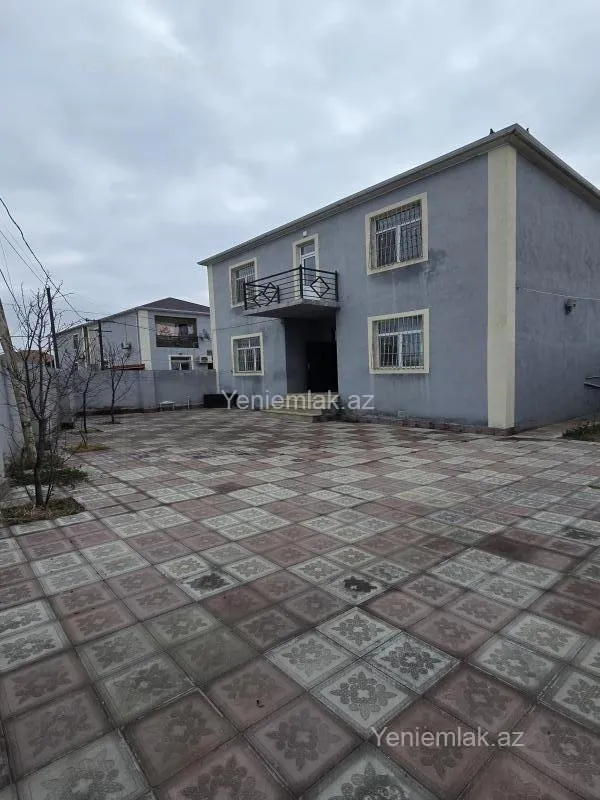 Satılır 4 otaqlı həyət evi 120 m²