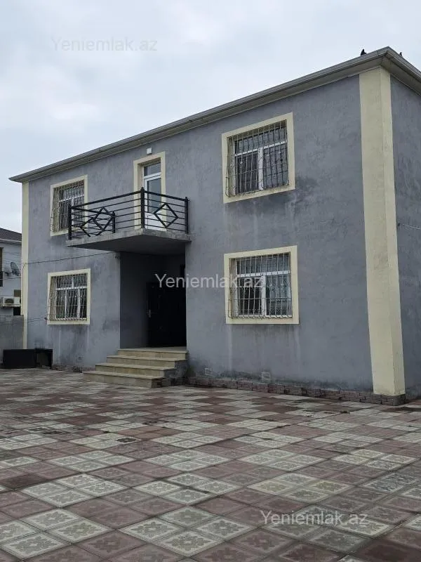 Satılır 4 otaqlı həyət evi 120 m²