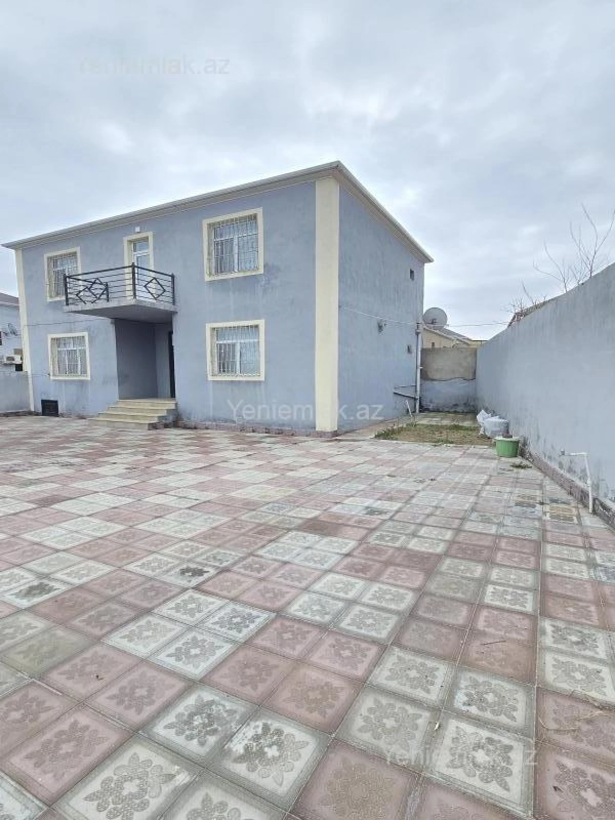 Satılır 4 otaqlı həyət evi 120 m²