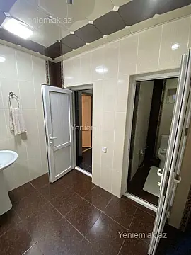 Satılır 5 otaqlı həyət evi 330 m²