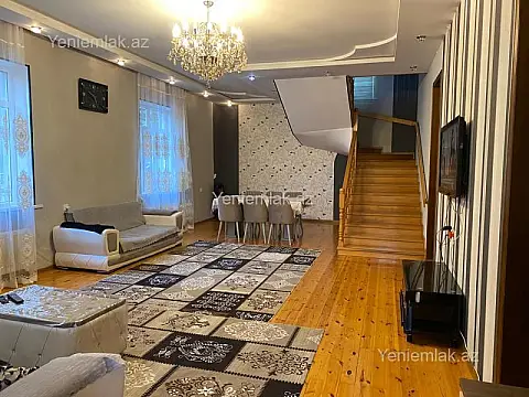 Satılır 5 otaqlı həyət evi 330 m²