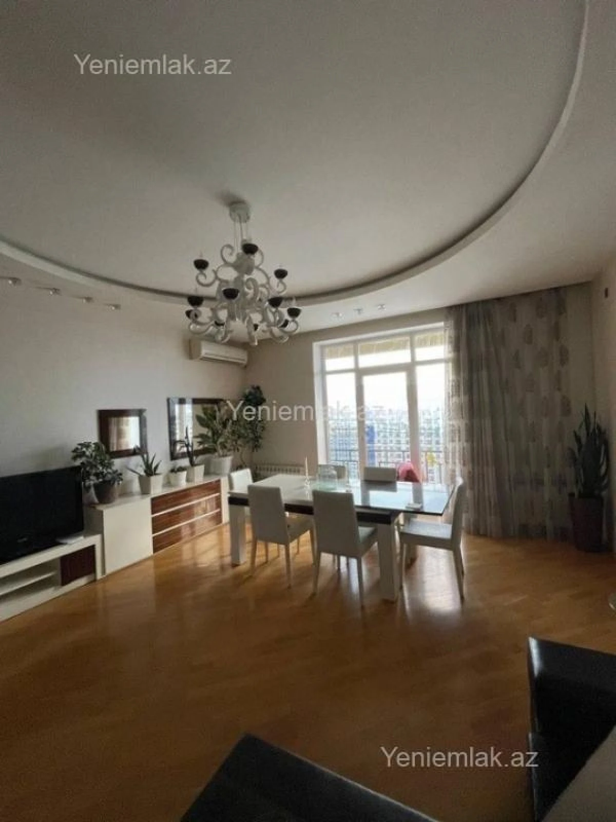 Satılır 3 otaqlı yeni tikili 140 m²