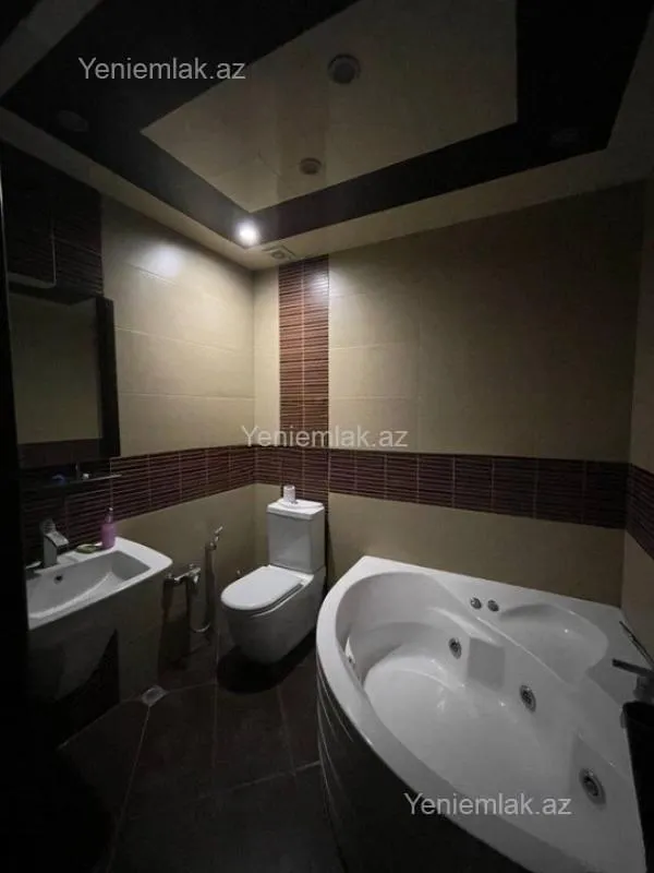 Satılır 3 otaqlı yeni tikili 140 m²