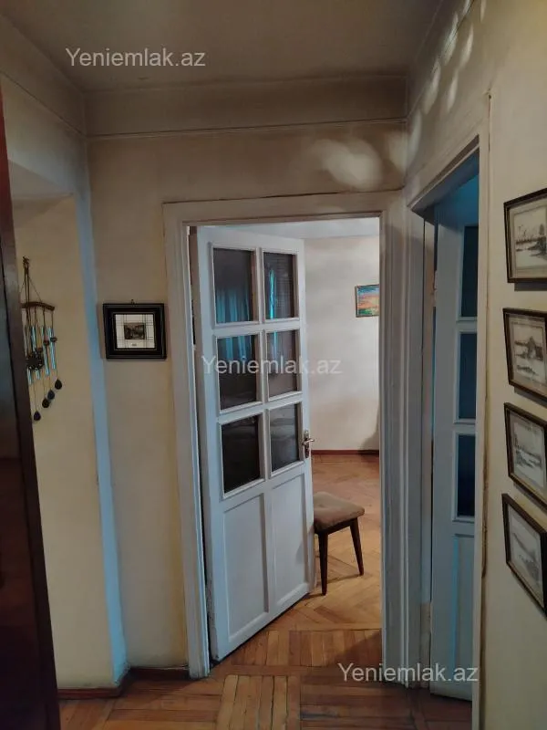 Satılır 3 otaqlı köhnə tikili 80 m²