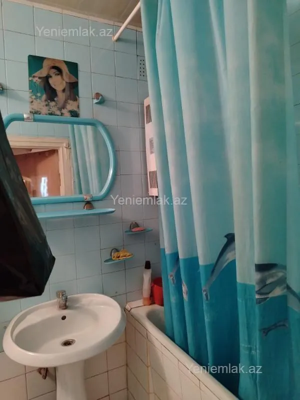 Satılır 3 otaqlı köhnə tikili 80 m²