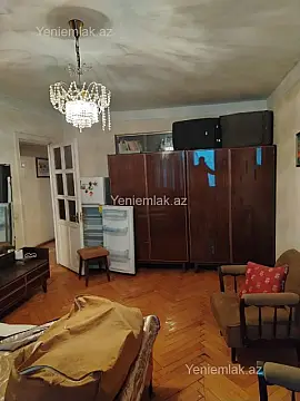 Satılır 3 otaqlı köhnə tikili 80 m²
