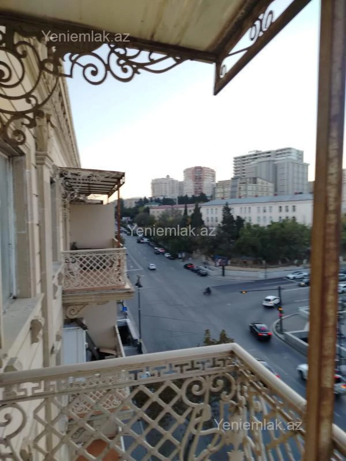 Satılır 3 otaqlı köhnə tikili 80 m²