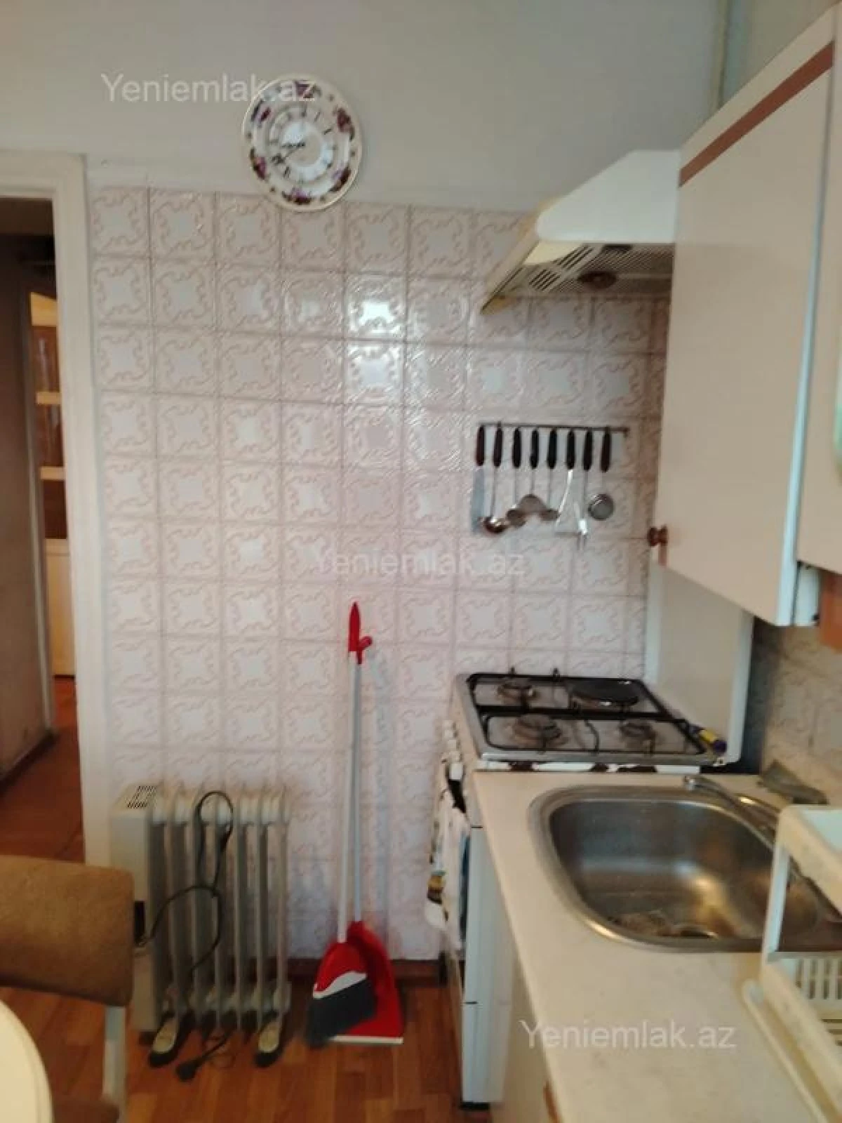 Satılır 3 otaqlı köhnə tikili 80 m²