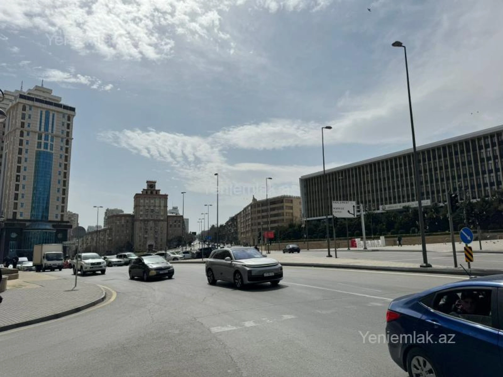 Satılır 3 otaqlı köhnə tikili 80 m²