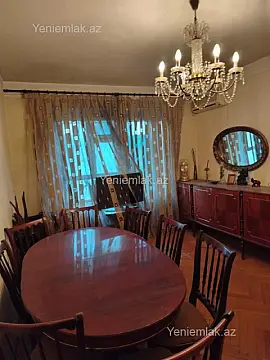 Satılır 3 otaqlı köhnə tikili 80 m²