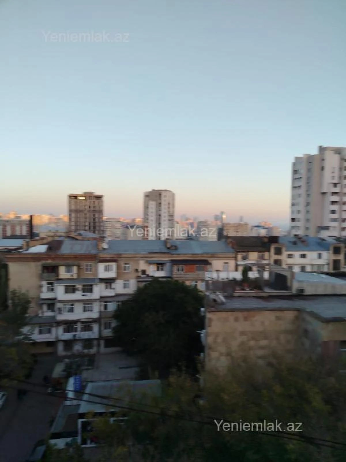 Satılır 3 otaqlı köhnə tikili 80 m²