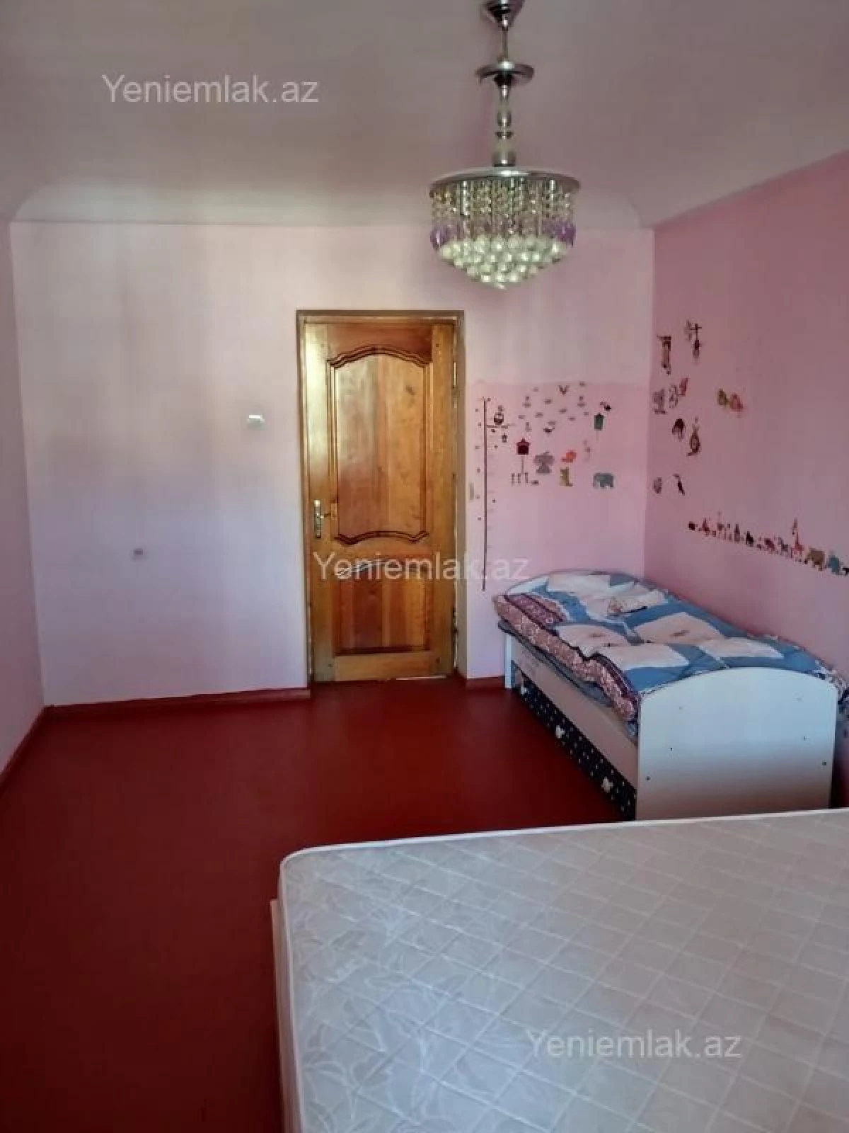 Satılır 3 otaqlı köhnə tikili 75 m²