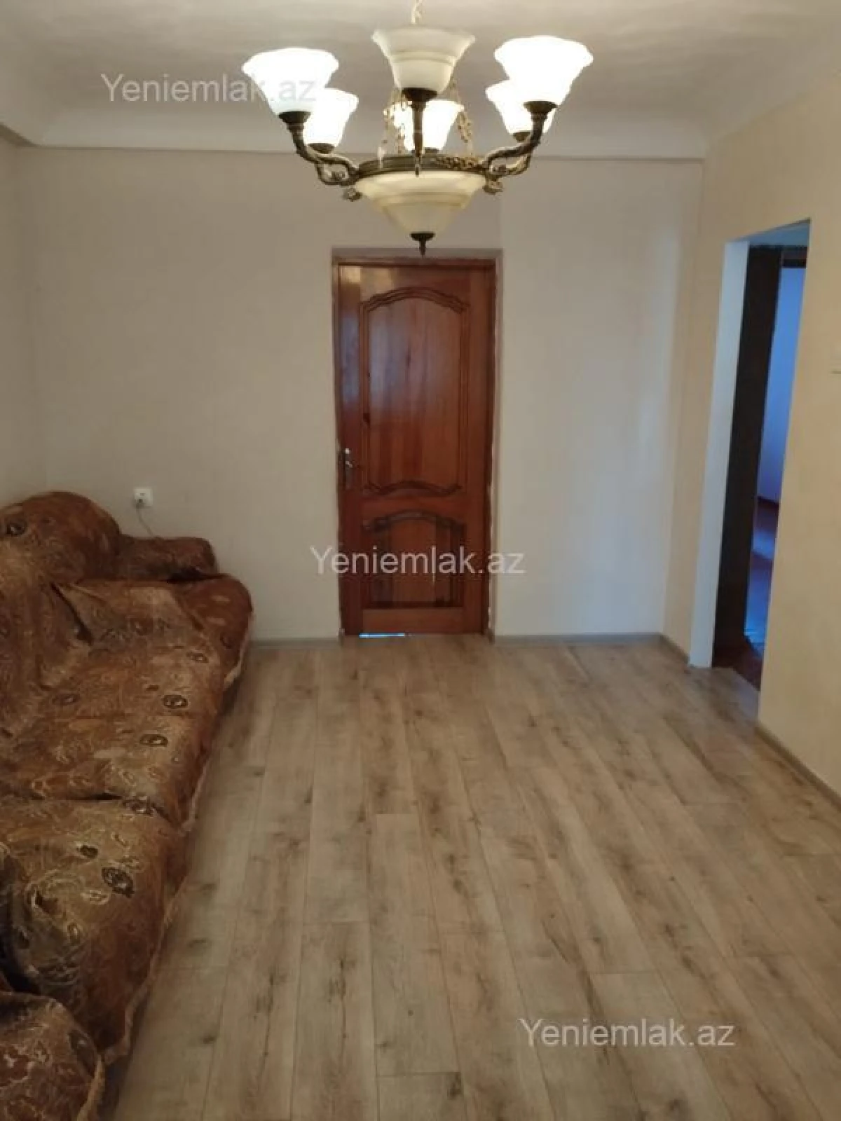 Satılır 3 otaqlı köhnə tikili 75 m²