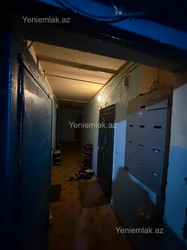 Satılır 2 otaqlı köhnə tikili 40 m²