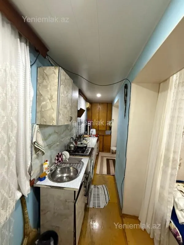 Satılır 2 otaqlı köhnə tikili 40 m²