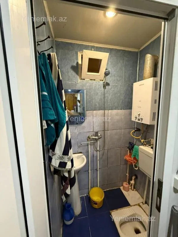 Satılır 2 otaqlı köhnə tikili 40 m²