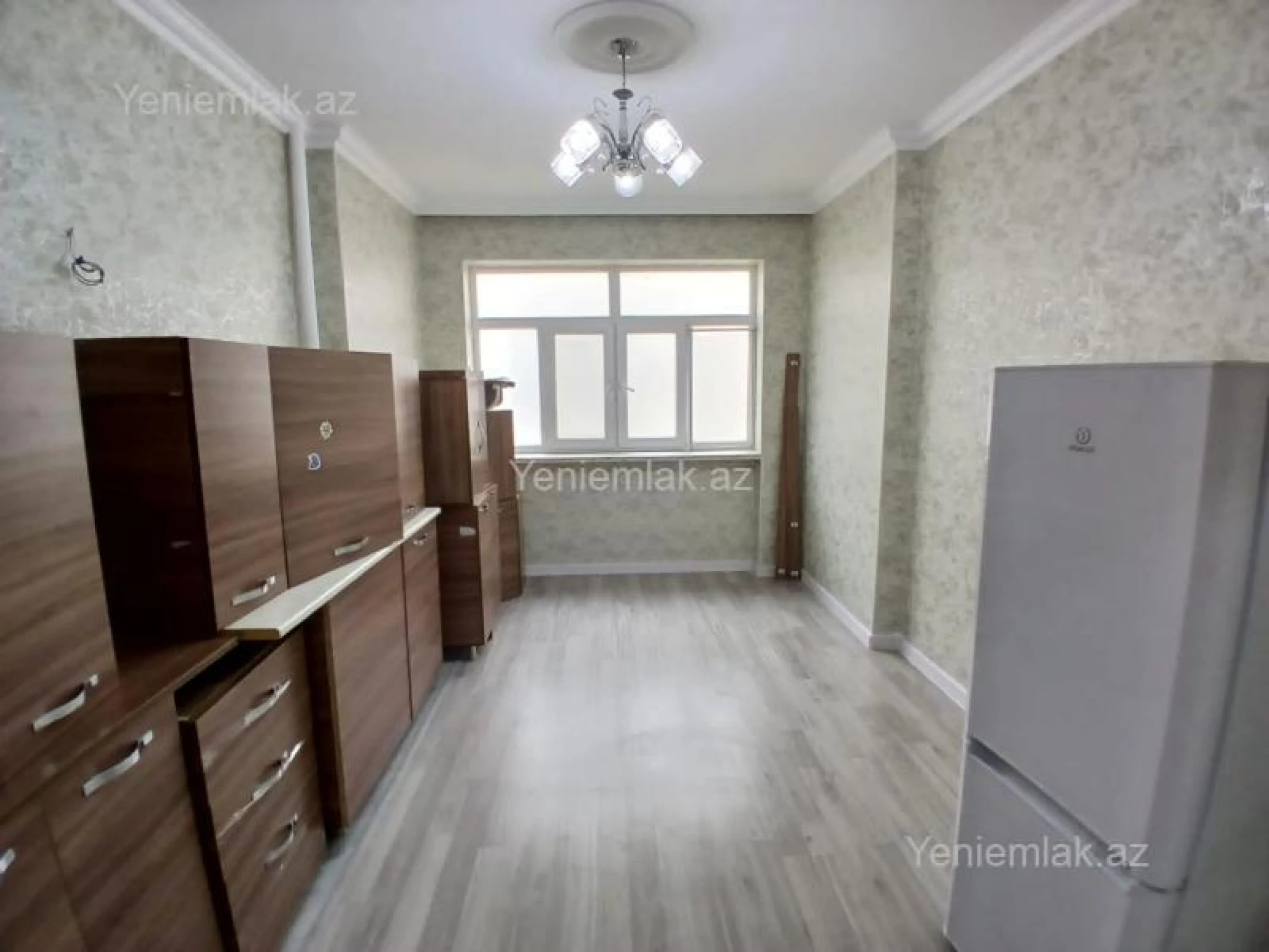 Satılır 3 otaqlı köhnə tikili 85 m²